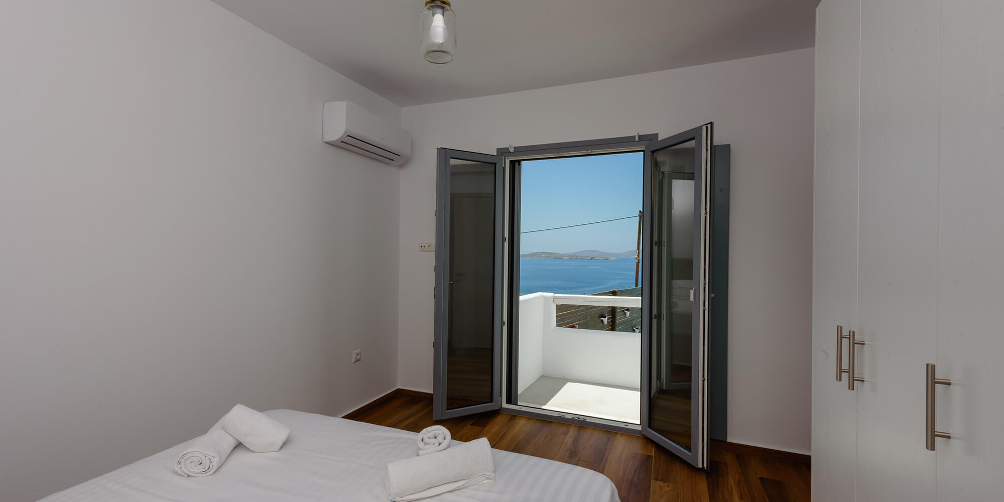 Cycladic breeze photo 5 Cycladic breeze photo 5